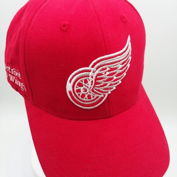 VTG Detroit Red Wings Ball Cap Hat NHL Hockey Logo Embroidered Adjustable Sports - Picture 1 of 6